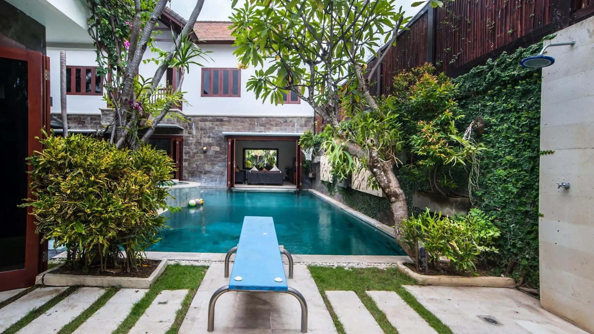 Villa Annecy Seminyak Indonésie